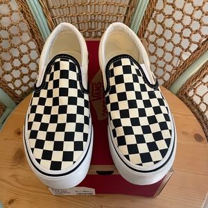 Vans classic slip-on stack form checkerboard - size womens 7/ mens 5.5